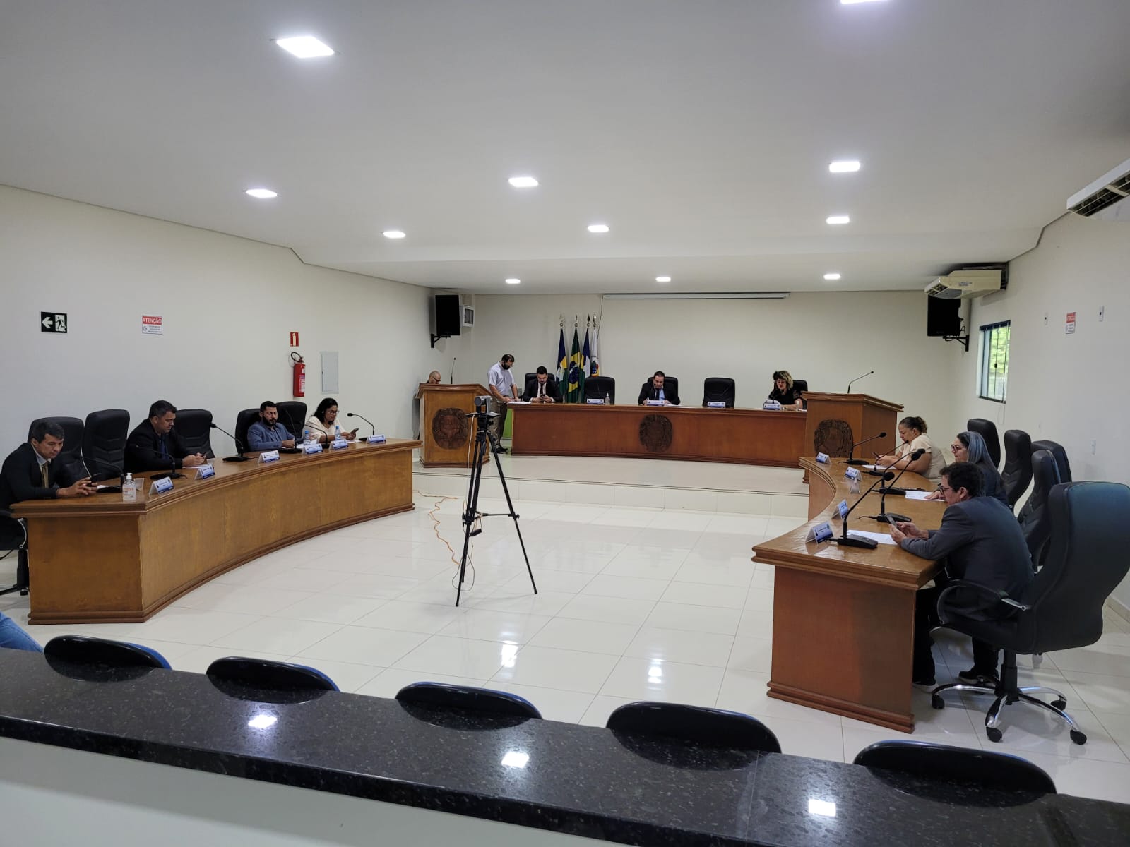 Câmara Municipal de Jaru realiza 27ª e 28ª Sessões Extraordinárias